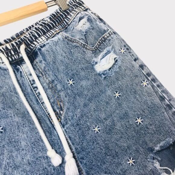 EASEL High Rise Floral Embroidered Distressed Straight Leg Drawstring Jeans Sz L - Picture 4 of 10